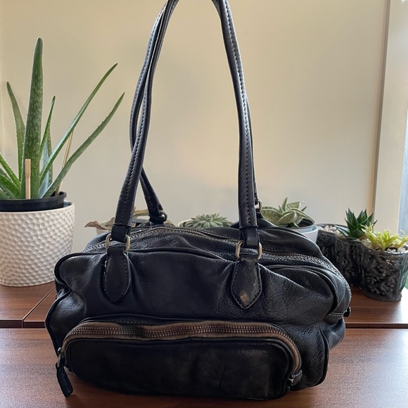 Country Road Bags Nwot Y2k Country Road Soft Leather Shoulder Bag